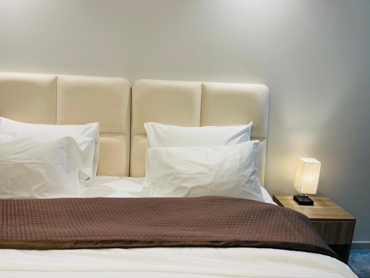 Paramount Midtown Luxury 3 Bedroom With Amazing Sea View And Close To Burj Khalifa And Mall Apartment